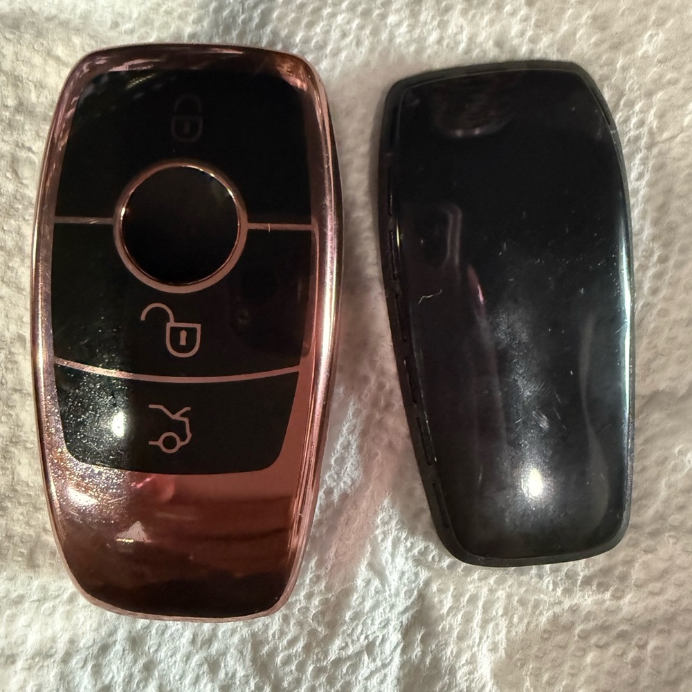 Rose Gold Car Key Fob - Picture 4 of 4